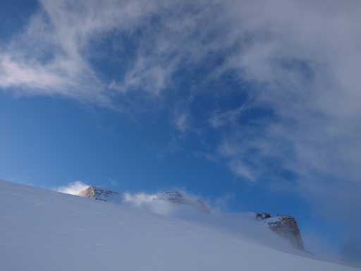 The clouds dissipated again, and we were much closer to Hector.