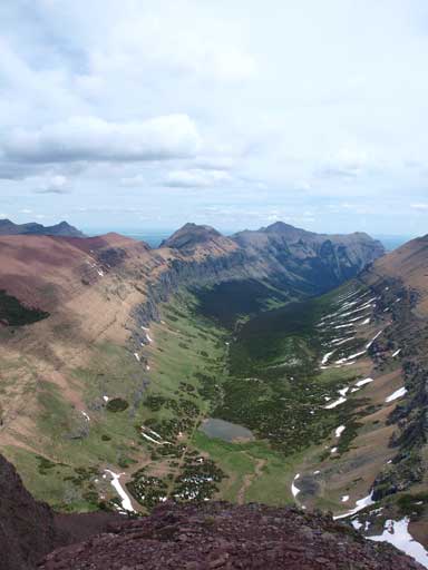 This is the valley between Spionkop Ridge/Mount Roche and Red Rock Rim (Gelway to Newman)