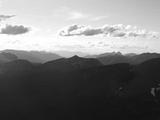 An obligatory shot towards Castle Peak