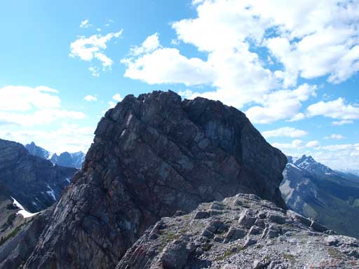 This is a difficult step on route to East summit. I don't think it deserves the "difficult" rating though...