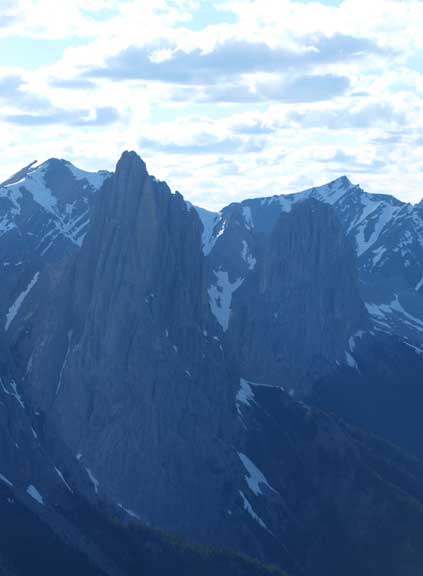 An obligatory shot of Mt. Louis. It wasn't under the best light angle.