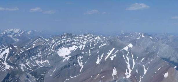 Revenant Mountain at center.