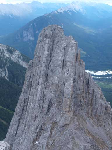 Zooming-in towards the S. Peak