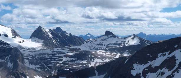 Mount Marpole and Carnarvon on left; Mount Kerr right of center.
