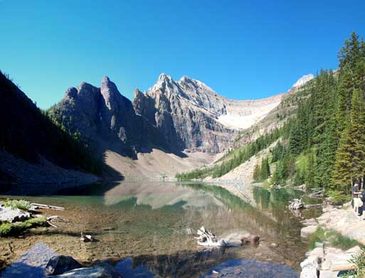 The classic view of Lake Agnes