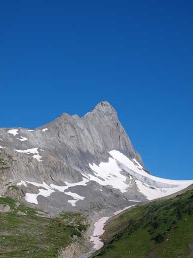 The intimidating S. Ridge of Mount Northover