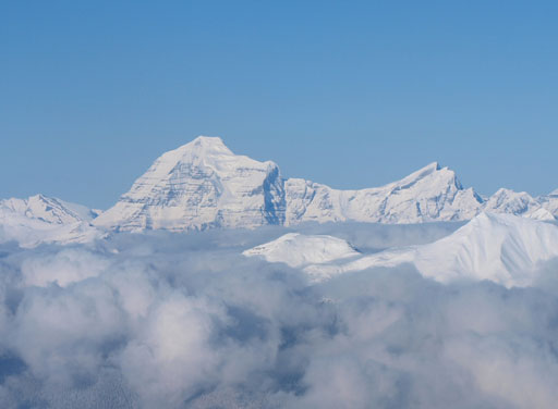 A zooming-in view of Robson and Resplendent