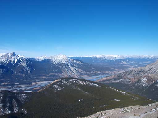 Neat view from the ridge higher up. Roche De Smet left of center.