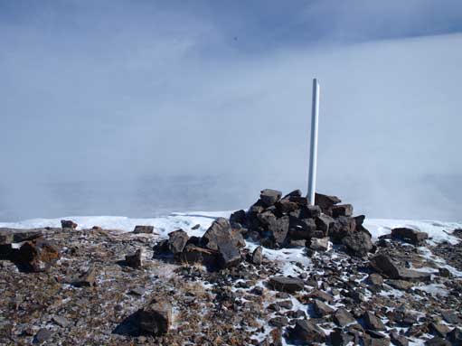 The summit cairn. The other side was a pure white due to the blowing snow...