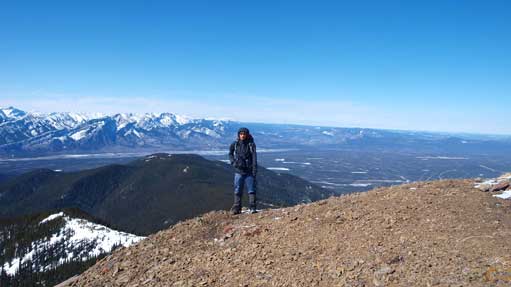 After helping mom making to the summit, she got quite a few shots of myself. It's always good to have someone else on the summit.