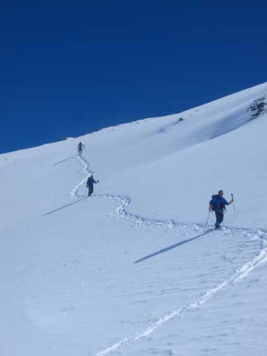 We found a (still steep) line down to Big Bend/Sask Junior col. Lots of big terrains, and there is no easy way up the two.