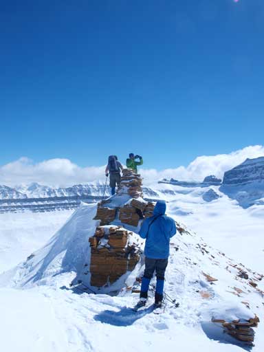 Guys taking pictures of the sexy ladies!