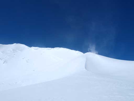 You should recognize this feature from Chic's book. Note the cornices