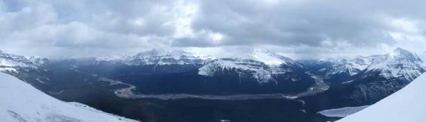 Weather cleared up a bit on the way down, and I took this panorama shot.