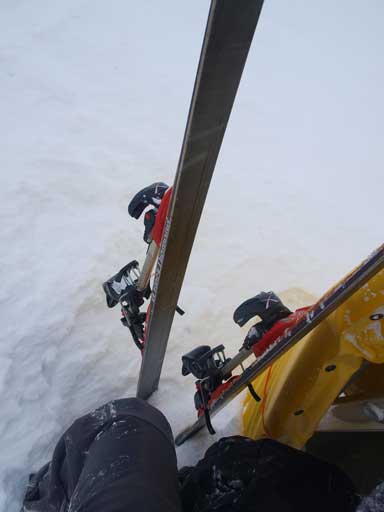 Back to where I ditched my skis. Gonna strap them on very soon to enjoy the weather...