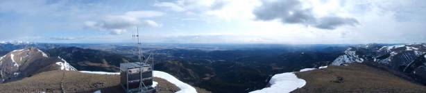 Partial summit panorama. Click to view large size.
