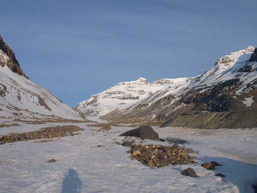 Up and over the forested hill, we got first beam of sunlight. Andromeda in the far distance. It's gonna be a long way in.