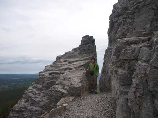 Me topping above an optional crack. Photo by Yang