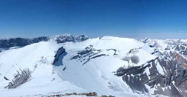 Looking towards Blackface, Climax, Prospect, with Little Cheviot in the foreground.