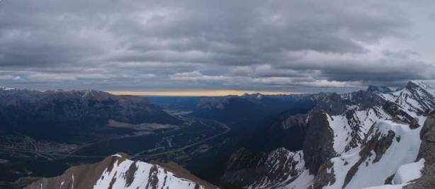 More about this orange horizon