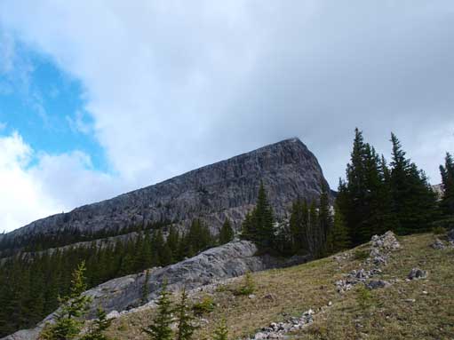Rimwall seen from West Wind Pass trail