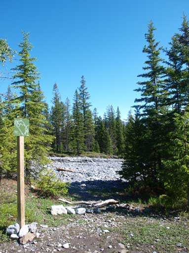 The signed trail ends here. I crossed the creek and soon started bushwhacking