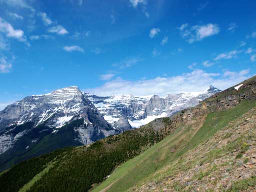 Started to see the impressive wall of rocks - from Bogart to Lougheed