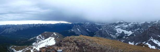 Partial Summit Panorama from Mt. Allan. Click to view large size.