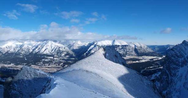 The peak at center in foreground is the official summit of Miner's Peak