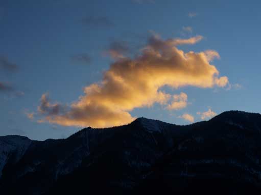 A piece of clouds above Sanson's Peak