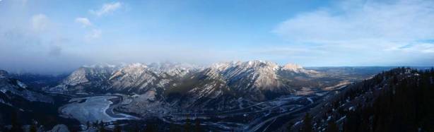 Panorama of Bow Valley from the summit