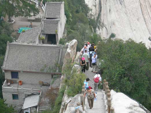Looking down at this ridge's start. As you can see, there's no real exposure