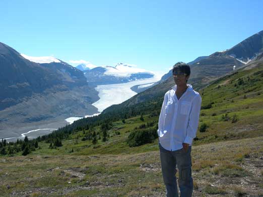 Me with Saskatchewan Glacier behind