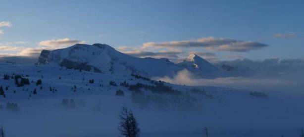 Unnamed on left. Fatigue Mountain right of center.