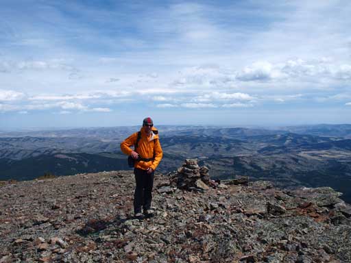 Raff on the summit of Saddle Mountain