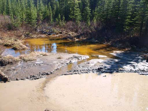 Interesting mixing of water.. Looks like iced cap...