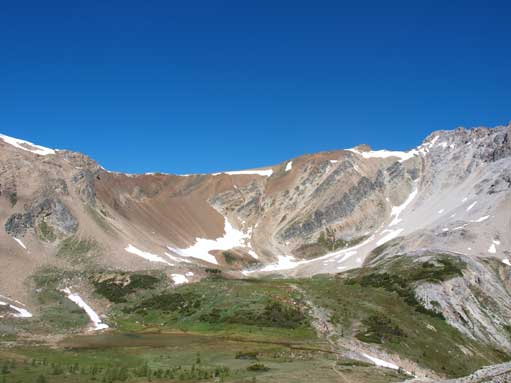An interesting cirque on the subpeak of Brett