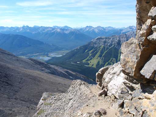 Once around this corner, the route behind is "hidden"