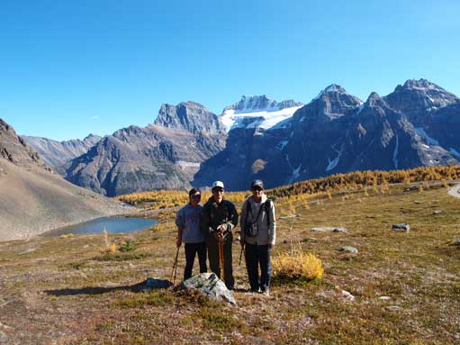 Group shot on the meadows above treeline