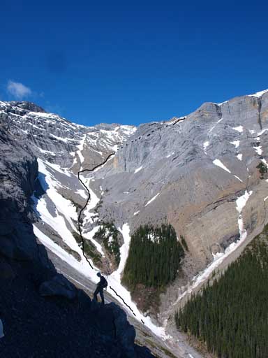 Around the corner, we could see the first part of the ascent. Black line showed the route