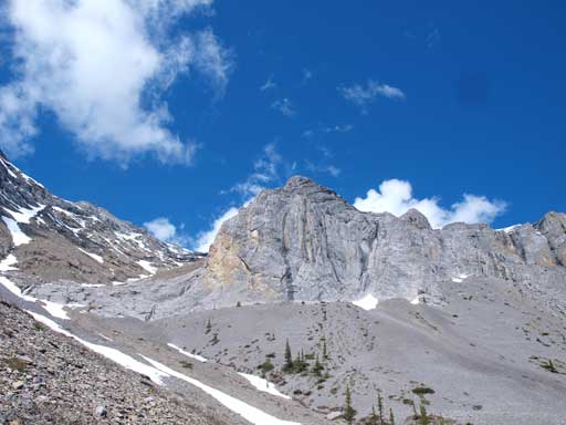 Impressive rock formation. The route goes behind this buttress