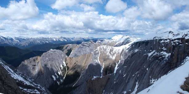 Gaining the summit ridge, looking towards the other side.