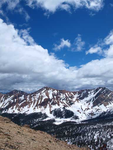 Another unnamed peak that probably deserves a name...