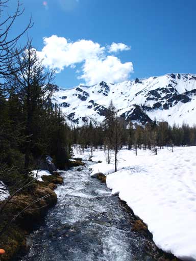 Gorgeous views as we approaching treeline