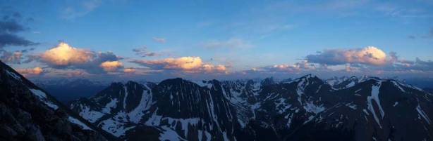 Panorama of Kinross, unnamed, and Zengel