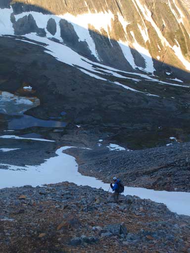 Descend the west face, we would soon merge to snow