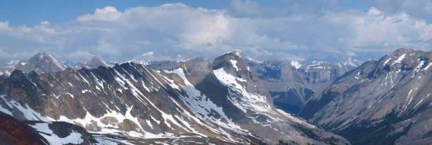 A bunch of unnamed summits looking north