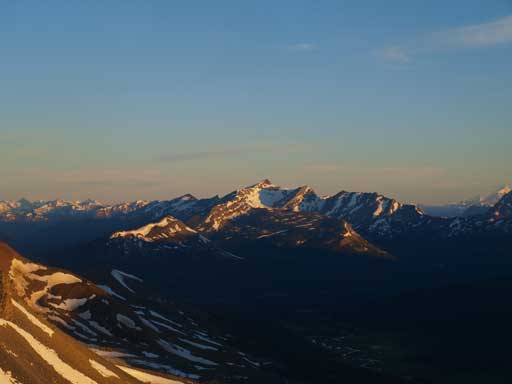 Golden glow on Caniche Peak