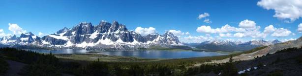 Panorama of Tonquin Area. Amethyst Lake surely looks big