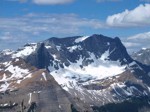 The unofficially named Hewitt Peak